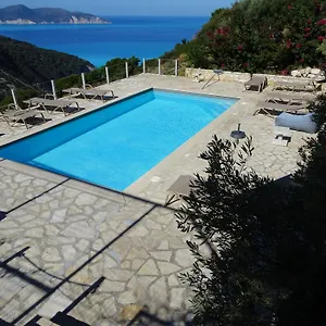 Myrtos Bay Anomeriá